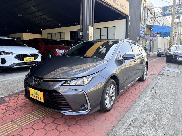TOYOTA豐田 ALTIS  第1張相片
