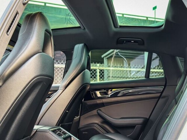 PORSCHE保時捷 PANAMERA  第8張相片