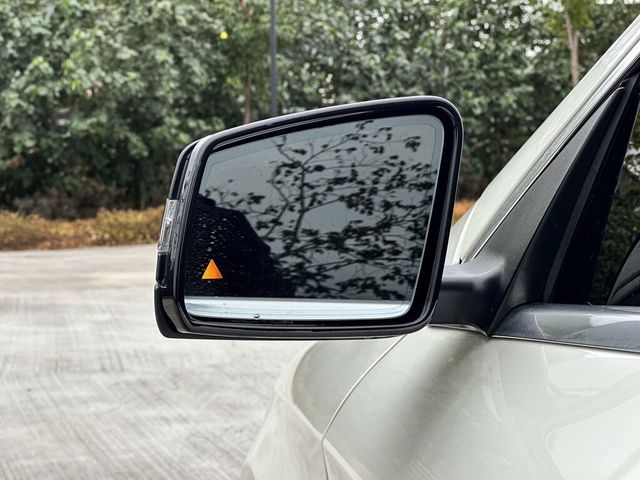 M-BENZ賓士 CLA250  第4張相片