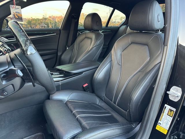 BMW寶馬 530I  第8張相片