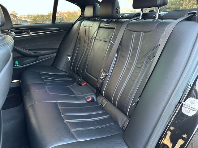 BMW寶馬 530I  第10張相片
