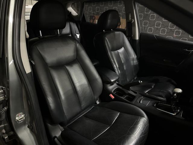 NISSAN日產 TIIDA  第5張相片