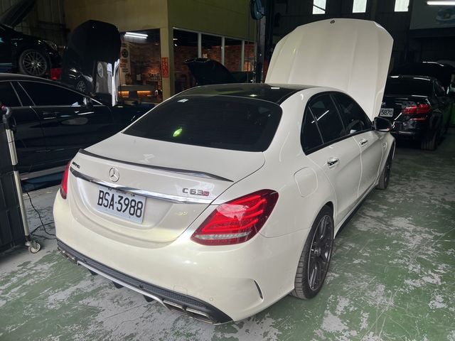 M-BENZ賓士 C63 S AMG  第3張相片