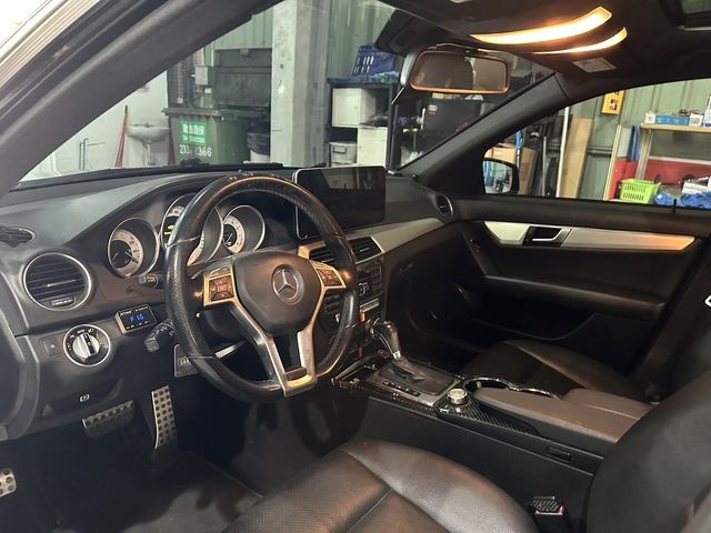 M-BENZ賓士 C250  第5張相片