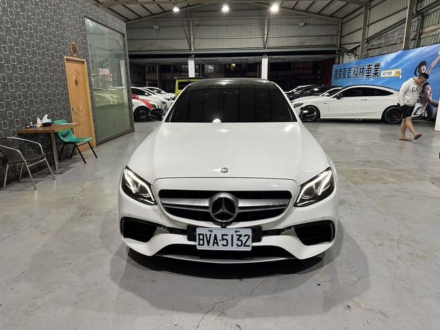 M-BENZ賓士 E300  第2張相片