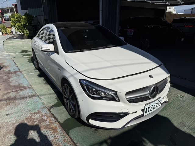 M-BENZ賓士 CLA45 AMG  第2張相片