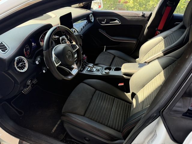 M-BENZ賓士 CLA45 AMG  第5張相片