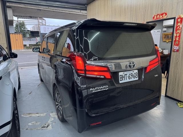 TOYOTA豐田 ALPHARD  第2張相片