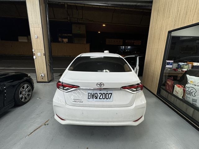 TOYOTA豐田 ALTIS  第6張相片