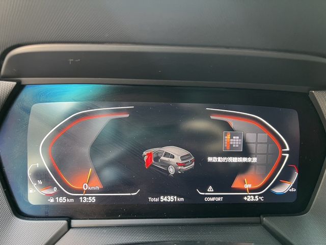 BMW寶馬 120I  第7張相片