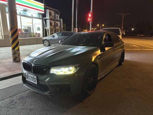 BMW寶馬 M5  第2張相片