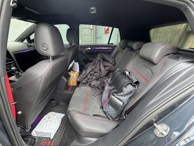 VOLKSWAGEN福斯 GOLF GTI  第10張相片