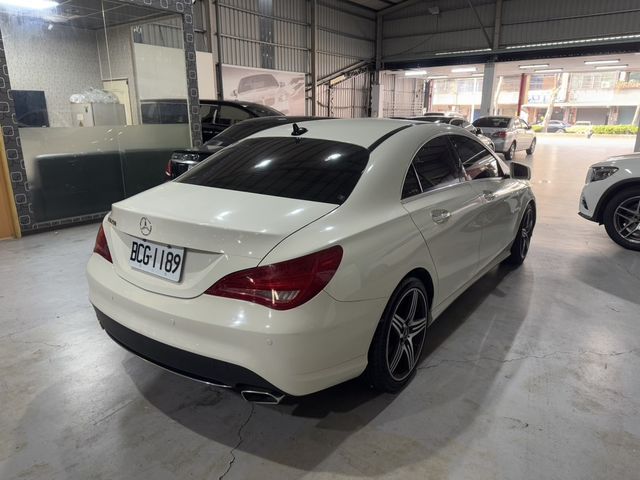 M-BENZ賓士 CLA250  第4張相片