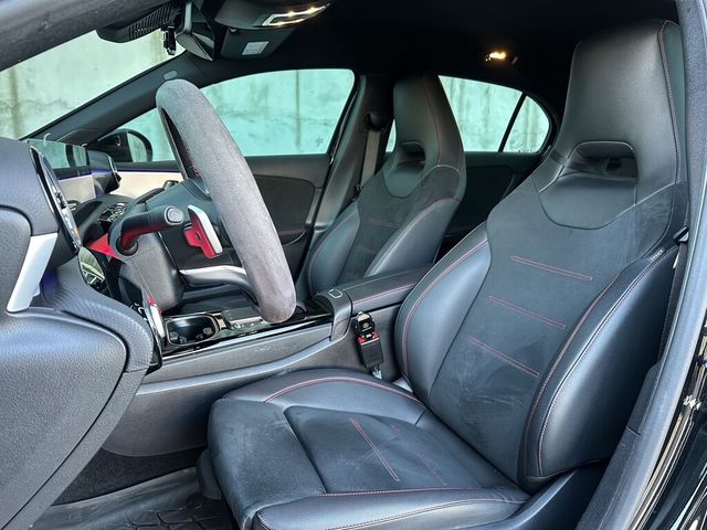 M-BENZ賓士 A180  第12張相片