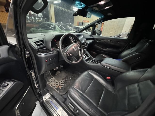 TOYOTA豐田 ALPHARD  第11張相片