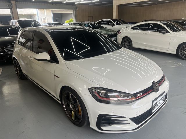 VOLKSWAGEN福斯 GOLF GTI  第1張相片