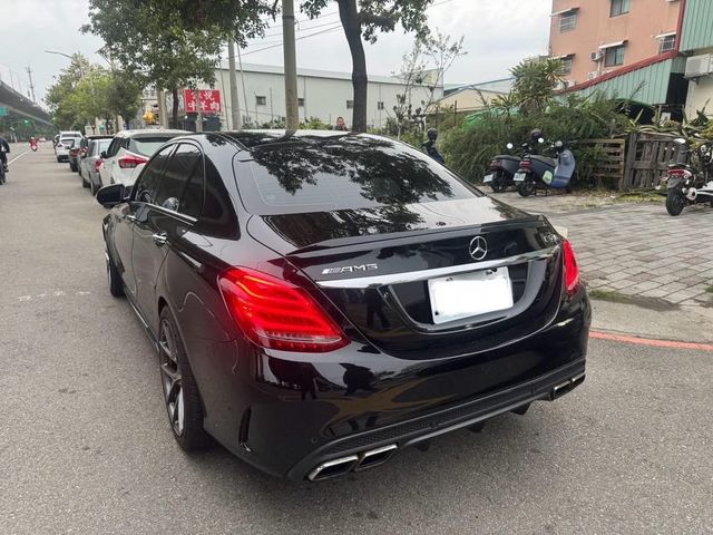 M-BENZ賓士 C63 AMG  第2張相片