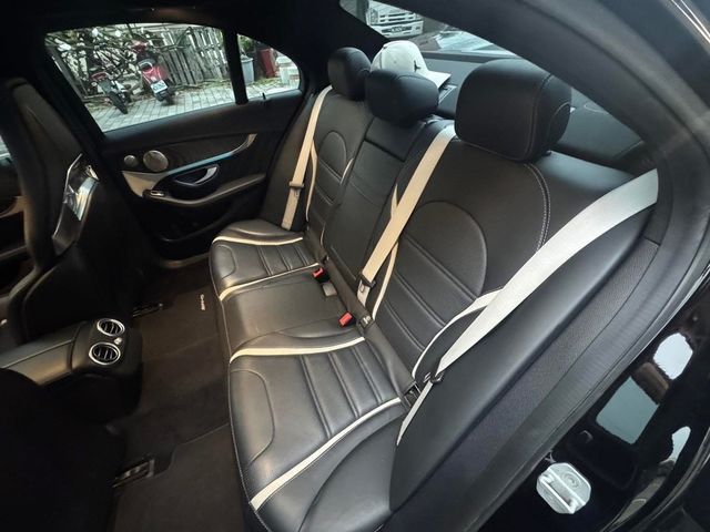 M-BENZ賓士 C63 AMG  第5張相片