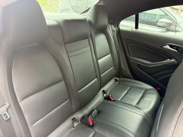 M-BENZ賓士 CLA250  第6張相片