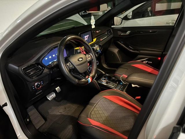FORD福特 FOCUS  第3張相片
