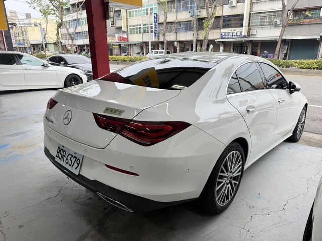 M-BENZ賓士 CLA200  第3張相片