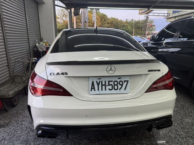 M-BENZ賓士 CLA250  第3張相片