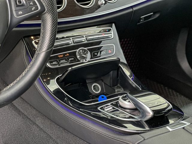 M-BENZ賓士 E300  第5張相片