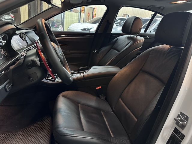 BMW寶馬 528I  第6張相片