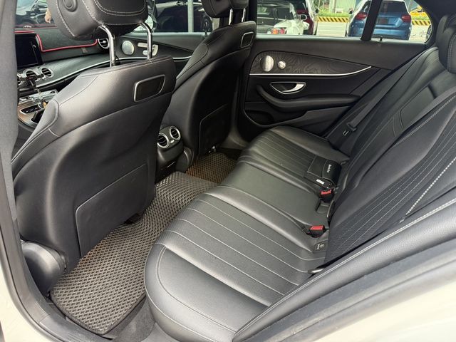 M-BENZ賓士 E300  第4張相片