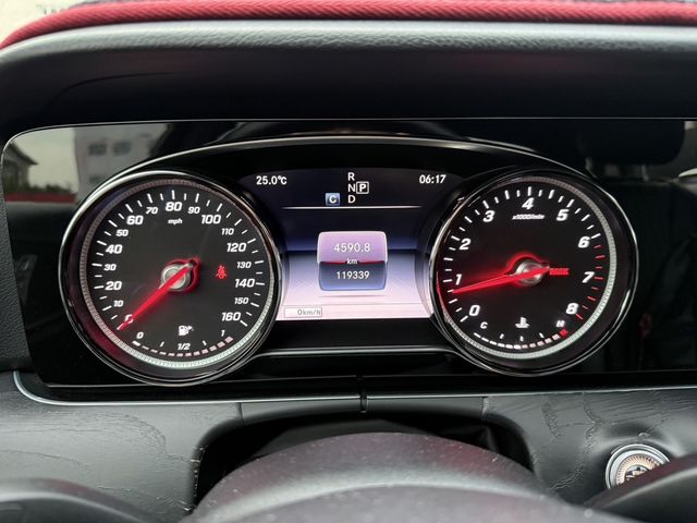 M-BENZ賓士 E300  第5張相片