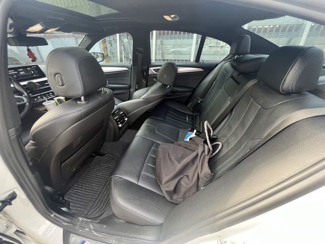 BMW寶馬 530I  第6張相片