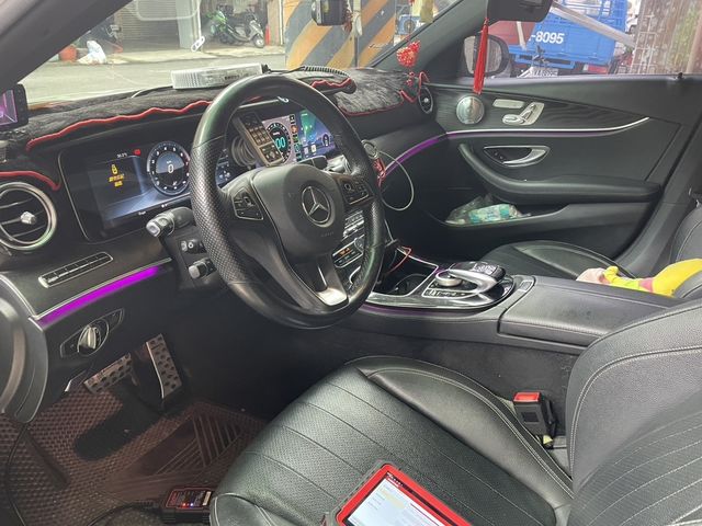 M-BENZ賓士 E300  第4張相片