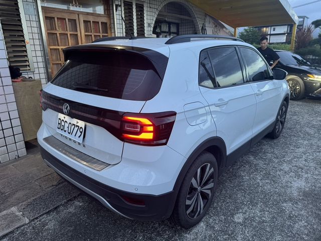 VOLKSWAGEN福斯 T-CROSS  第3張相片