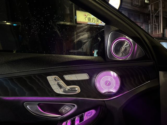 M-BENZ賓士 C300  第3張相片