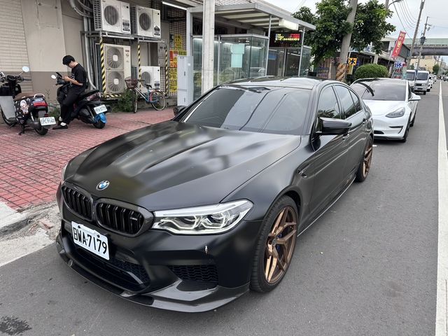BMW寶馬 M5 SEDAN  第1張相片