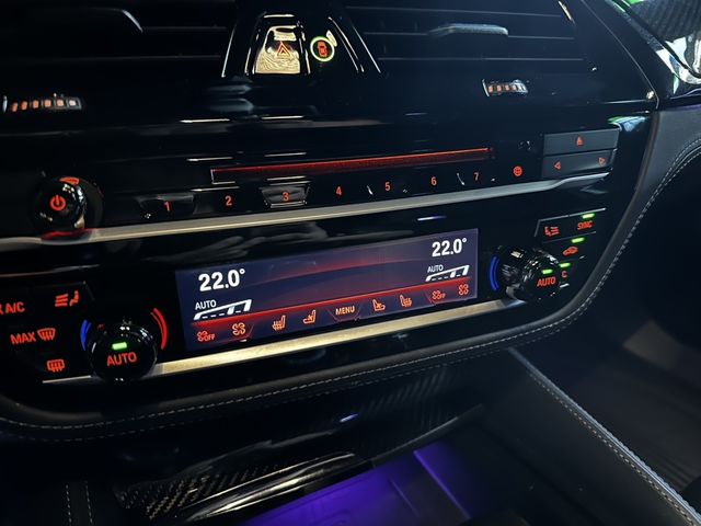 BMW寶馬 M5 SEDAN  第6張相片
