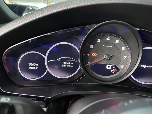 PORSCHE保時捷 CAYENNE  第4張相片