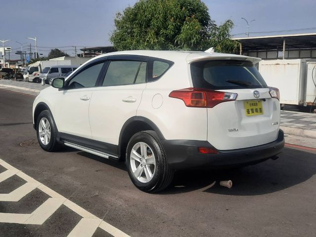 TOYOTA豐田 RAV4  第2張相片