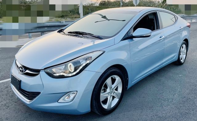 HYUNDAI現代 ELANTRA  第1張相片