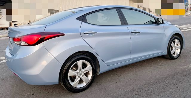 HYUNDAI現代 ELANTRA  第2張相片