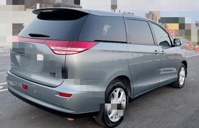 TOYOTA豐田 PREVIA  第2張相片