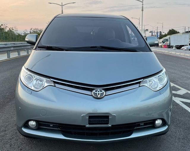 TOYOTA豐田 PREVIA  第3張相片