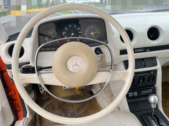 M-BENZ賓士 200E  第9張相片