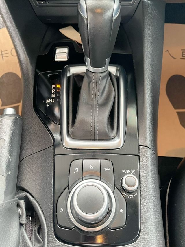 MAZDA馬自達 MAZDA 3  第8張相片