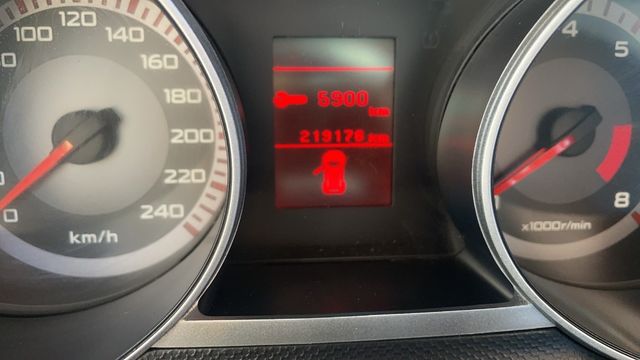 MITSUBISHI三菱 OUTLANDER  第3張相片