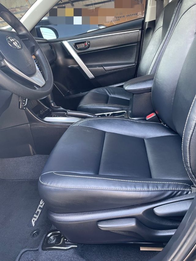 TOYOTA豐田 ALTIS  第6張相片