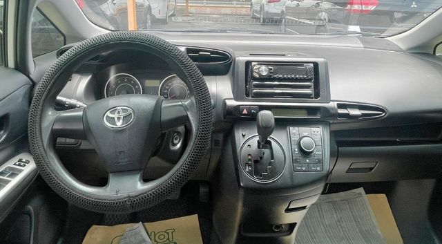 TOYOTA豐田 WISH  第5張相片