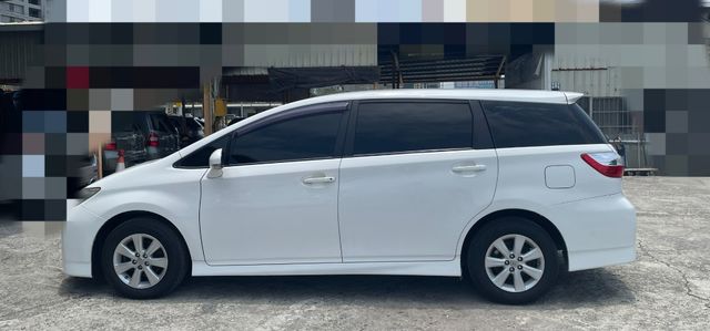 TOYOTA豐田 WISH  第6張相片
