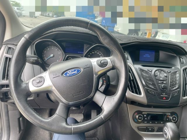 FORD福特 FOCUS  第10張相片