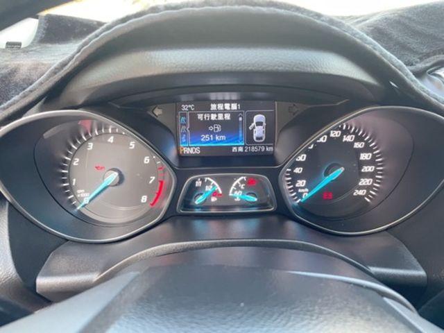 FORD福特 KUGA  第5張相片